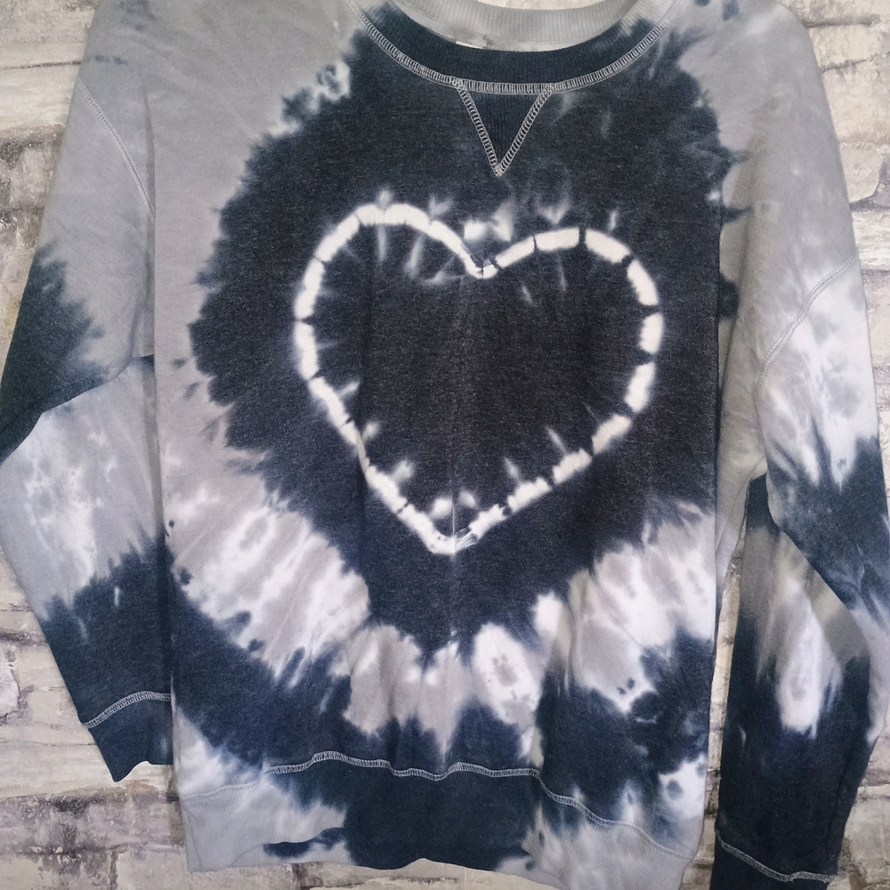 Tie-Dye Heart Sweatshirt - Black and Gray